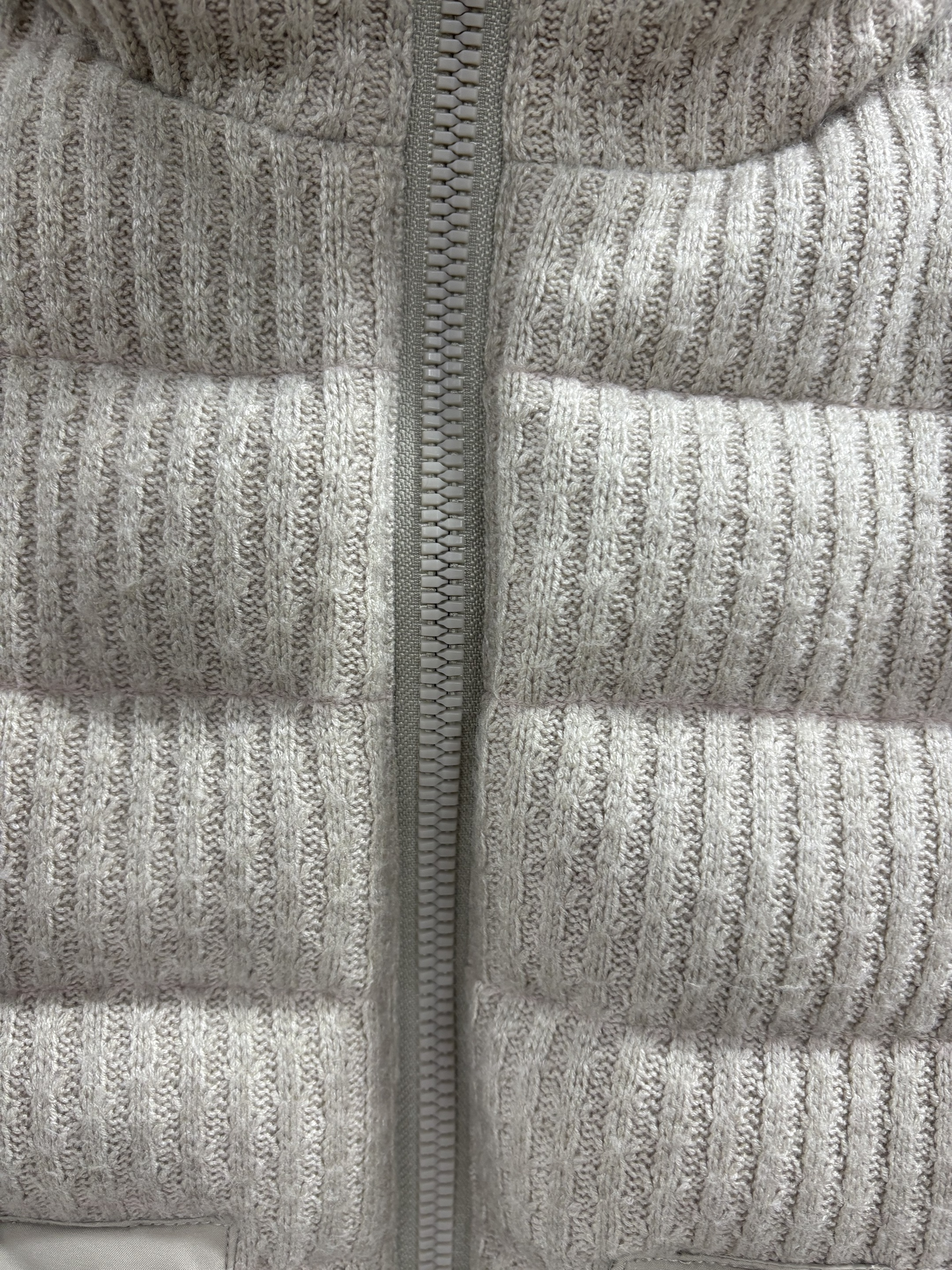 Knit & Matte Mixed Short Lightweight Coat with Panel Pockets