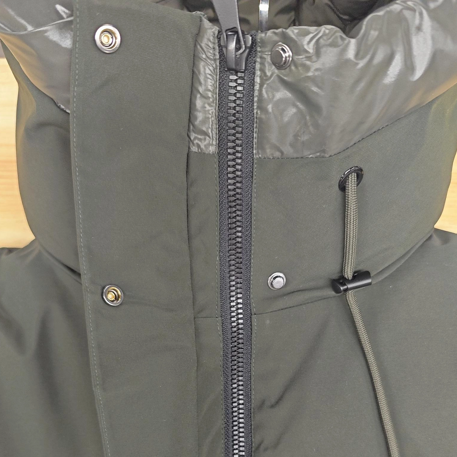 Matte & Lacquer Mixed Midi-Length Parka Coat with Left Sleeve Pocket