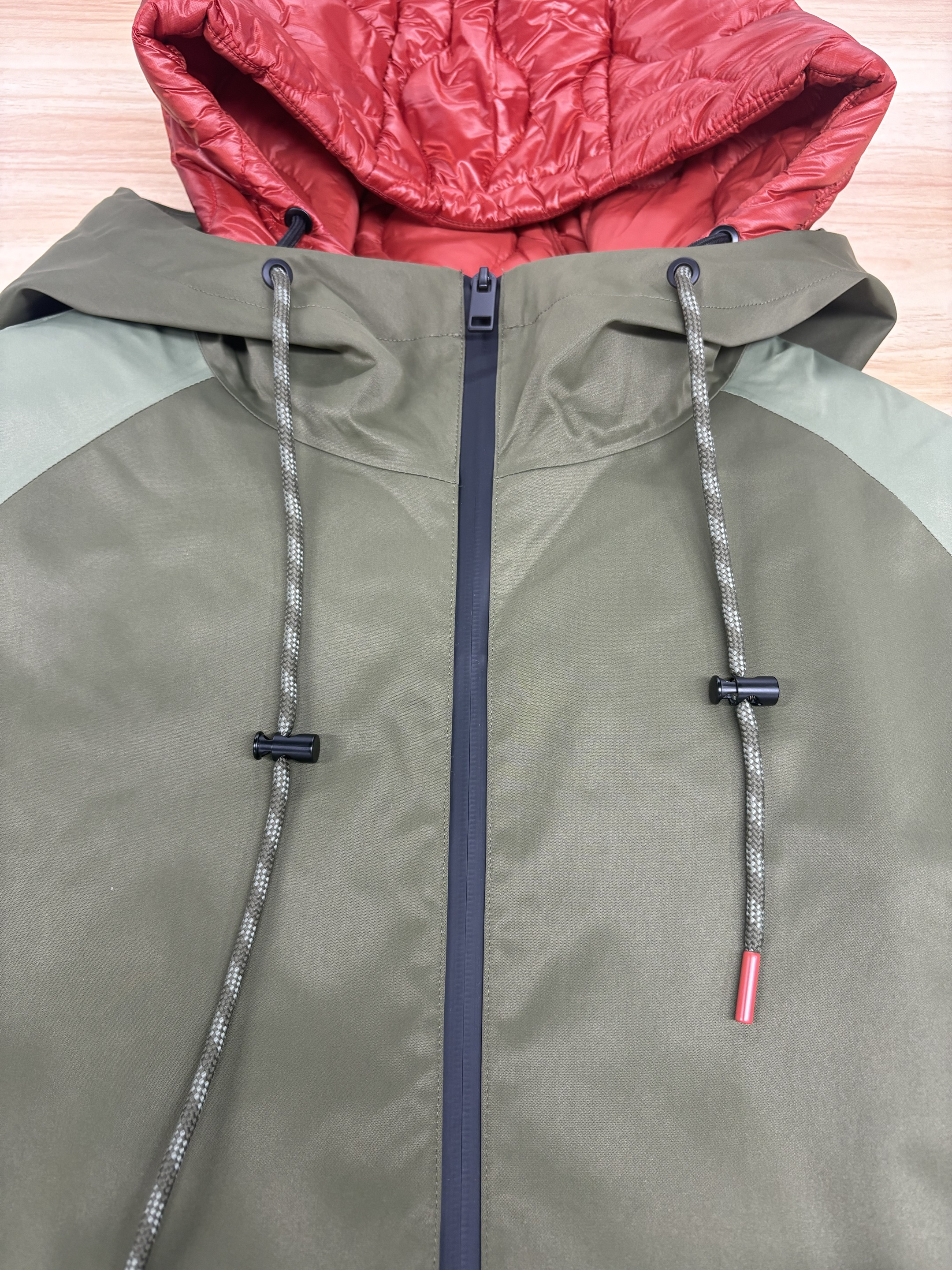 Stylish Waterproof Men's Trench Coat with Detachable Inner Vest