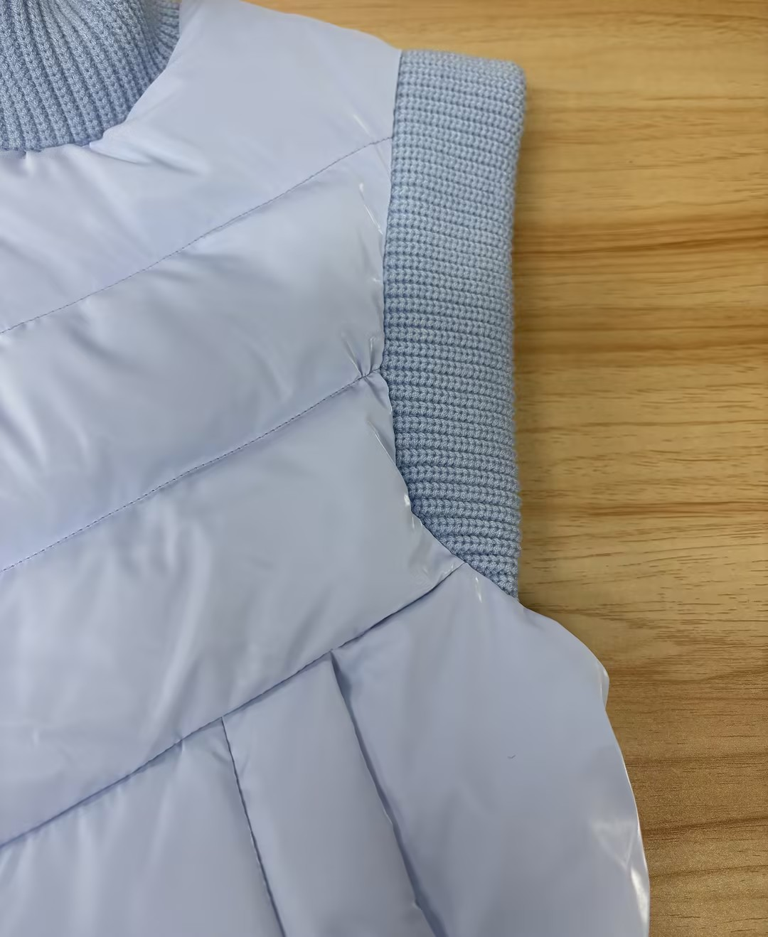 Eleganten lahki topel jopič