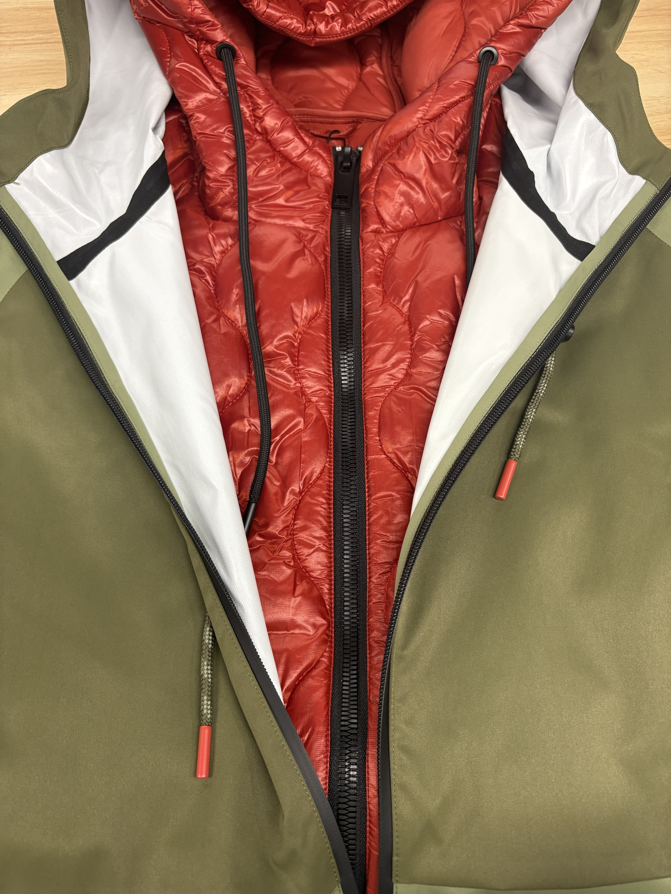 Stylish Waterproof Men's Trench Coat with Detachable Inner Vest
