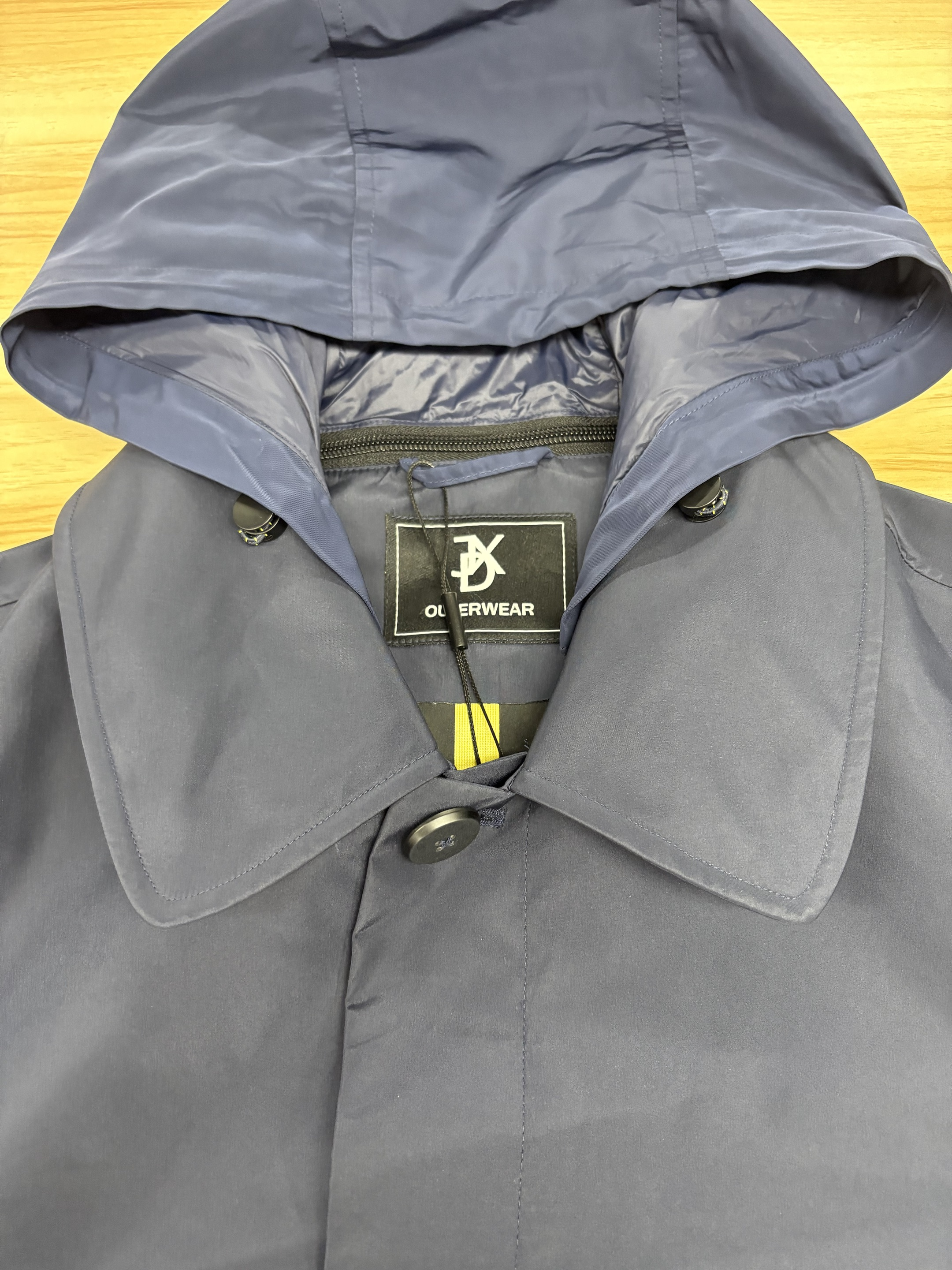 Stylish Waterproof Men's Trench Coat with Detachable Hood
