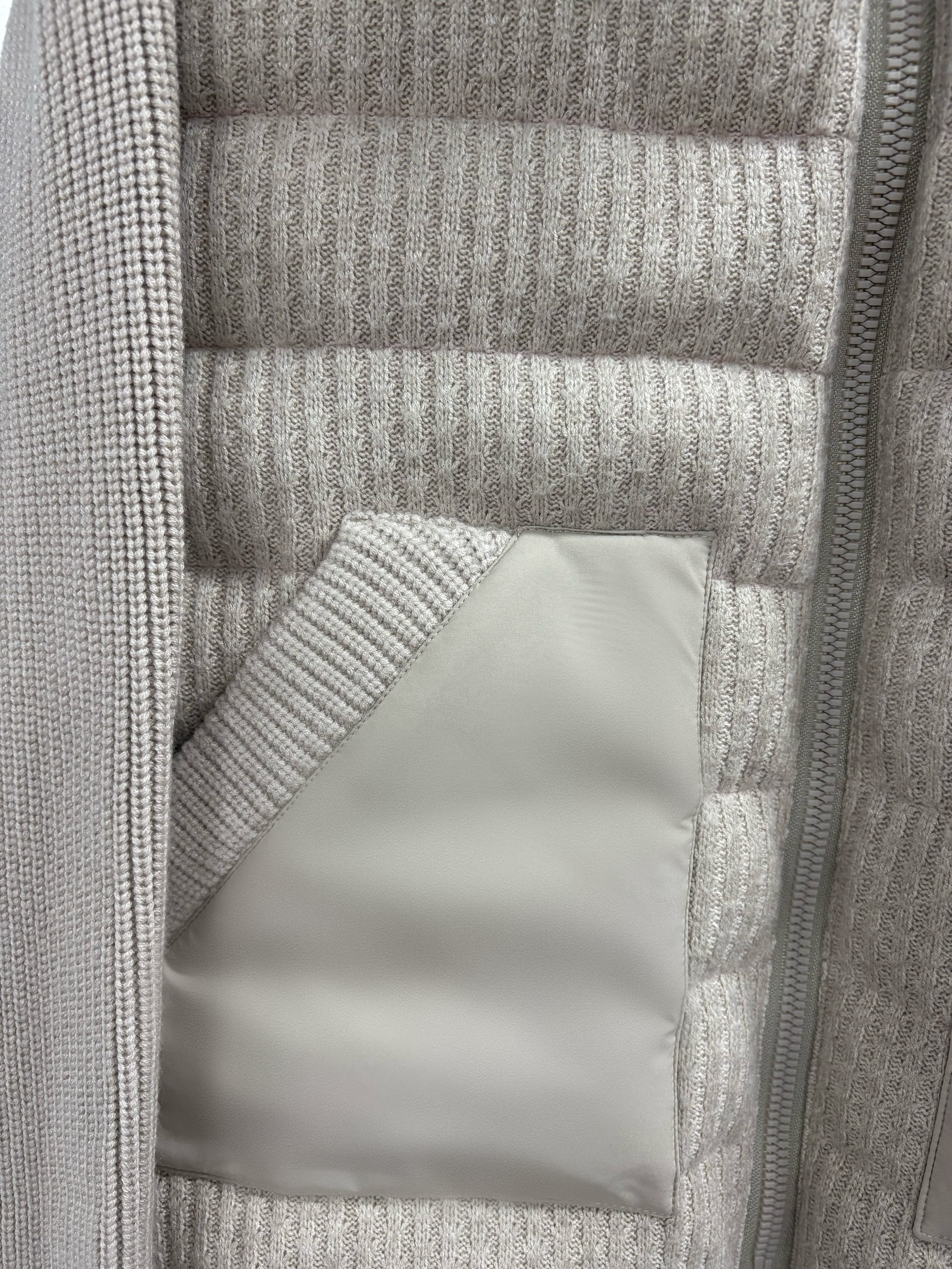Knit & Matte Mixed Short Lightweight Coat with Panel Pockets