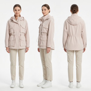 Fitted Safari Jacket – Tailored Silhouette with Suppressed Waist, Shirt Collar, Flap Pockets, Wrinkle-Resistant Polyester, Lightweight