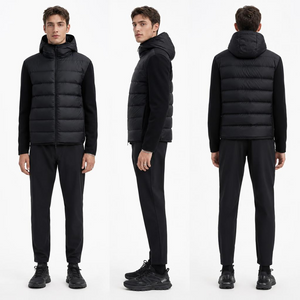 Zwarte, gewatteerde hoodie met rits en capuchon voor heren: stretchmouwen en windbestendige buitenkant